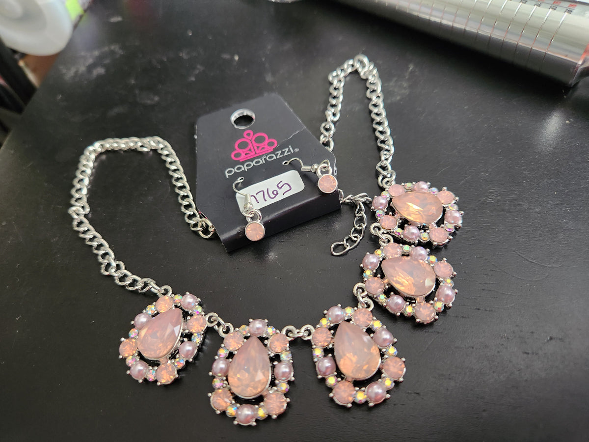 Pink opalescent necklace set